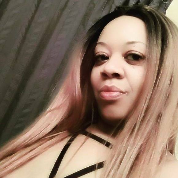 Meet your Posher, Tamekia - Picture 1 of 1